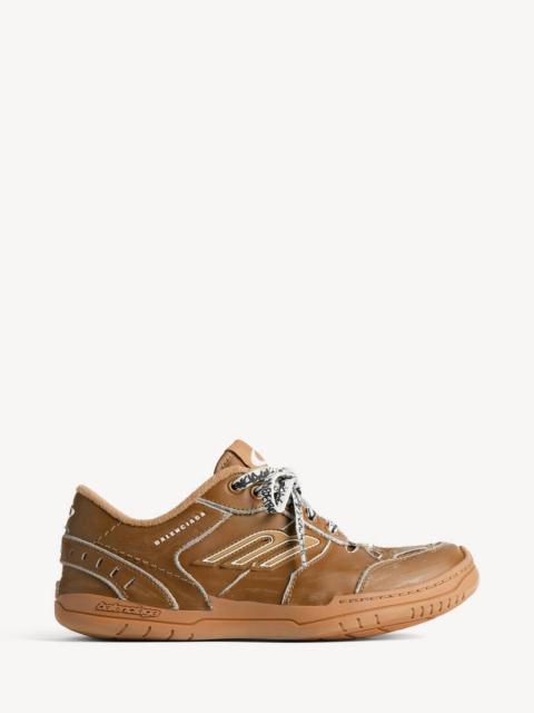 Men's Hamptons Medium Worn-out Sneaker in Camel