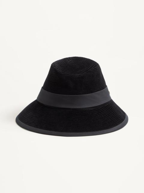 VLOGO SIGNATURE COTTON HAT.