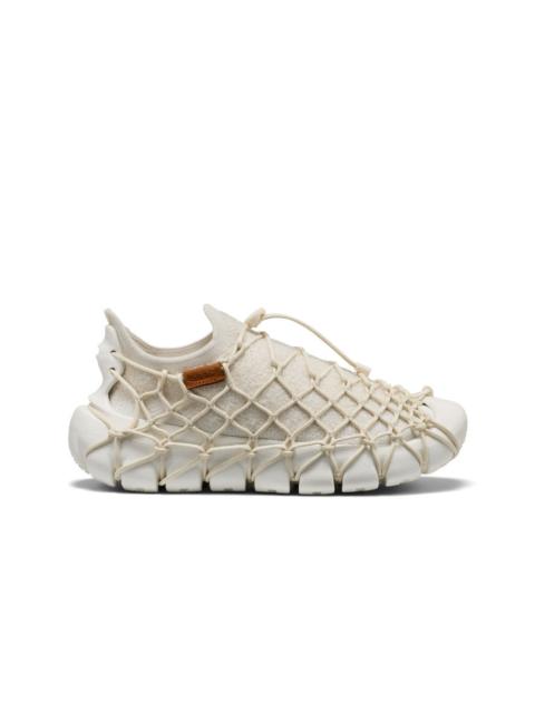 Women's UNEEK 360 Sneaker