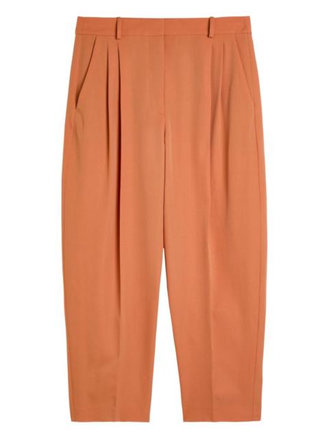 pleated trousers