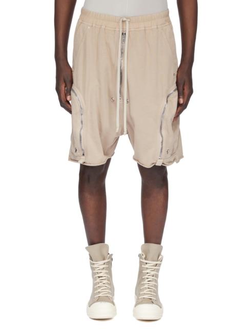 multiple-pockets shorts