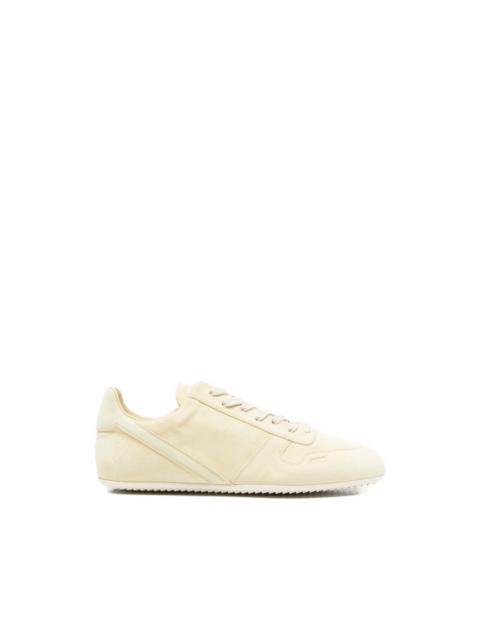 Minimal leather sneakers