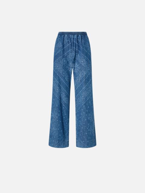 LOOSE TROUSERS IN LIGHT DENIM BANDANA PRINT