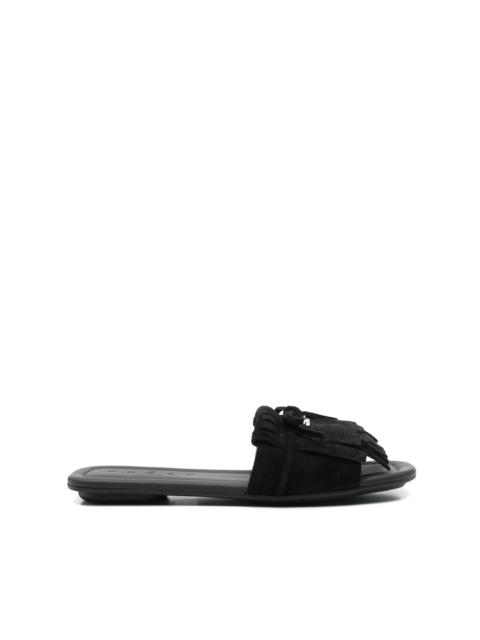 H685 sandals