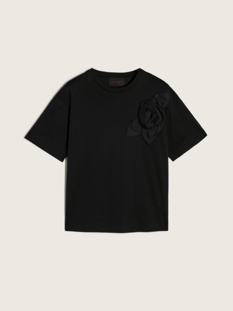 Fitted Pressed Rosette T-Shirt