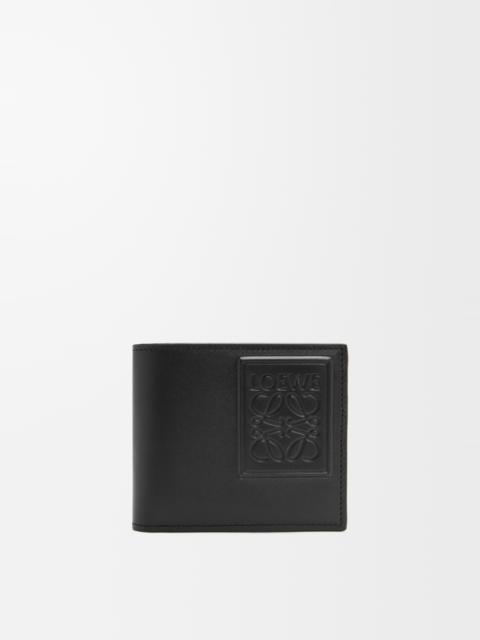 Bifold wallet in satin calfskin