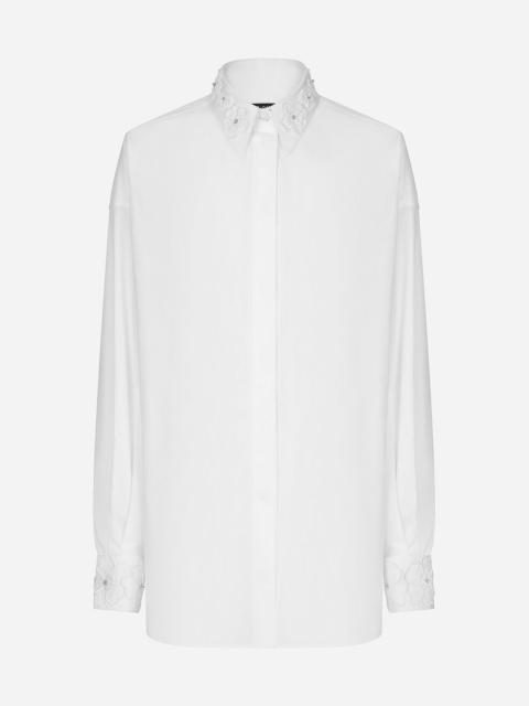 Long-sleeved cotton shirt with embroidered collar