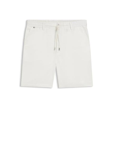 LINEN-BLEND SHORTS IN A MODERN FIT