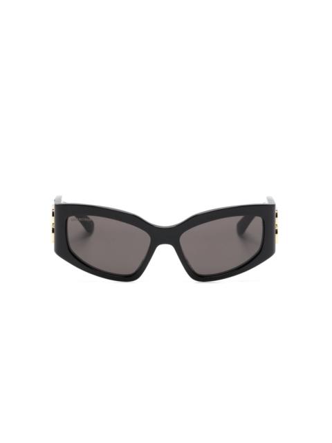 Bossy cat-eye sunglasses