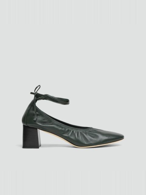 Ruched Pump in Smooth Leather