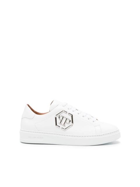 logo-plaque leather sneakers