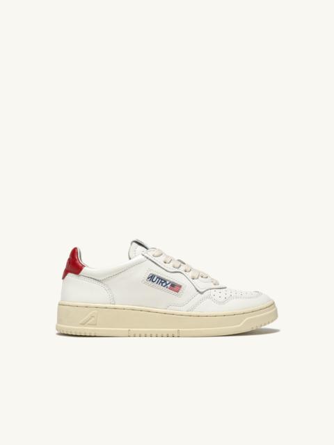 MEDALIST LOW SNEAKERS IN WHITE AND RED LEATHER