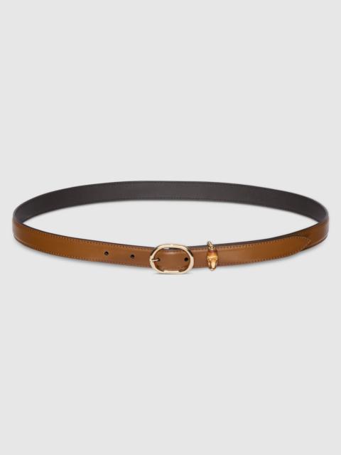 Thin belt with oval buckle