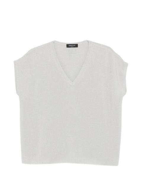 V-neck T-shirt