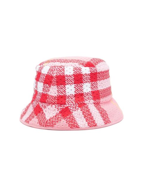 check-pattern bucket hat