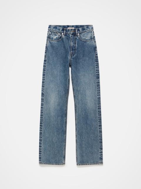 STRAIGHT LEG JEANS IN MID BLUE