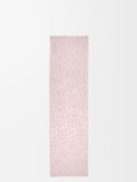 Scarf in silk and wool