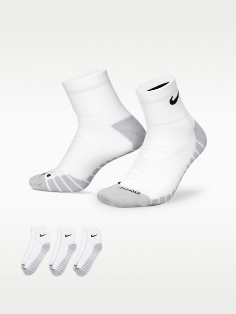 Nike Everyday Max Cushioned Training Ankle Socks (3 Pairs)