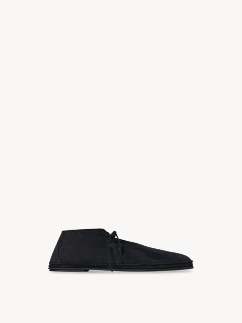 Tyler Lace Up Shoe in Suede