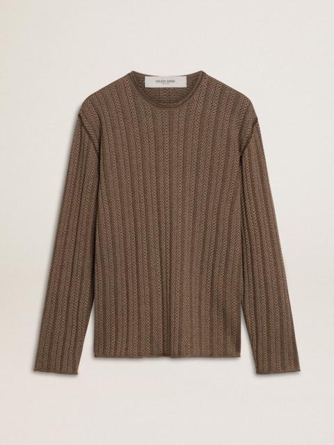 Men's travertine-colored sweater with 'Golden' patch lettering on the back