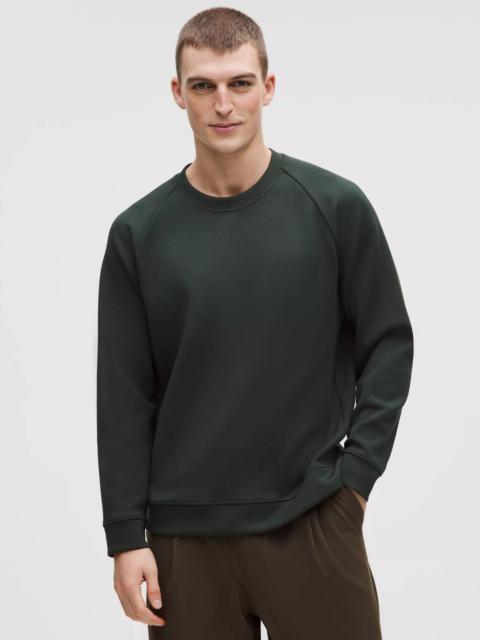 Smooth Spacer Classic-Fit Crew