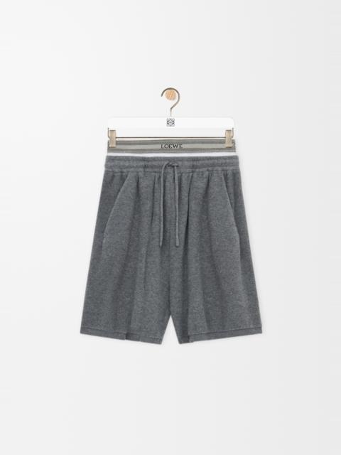 Shorts in wool blend