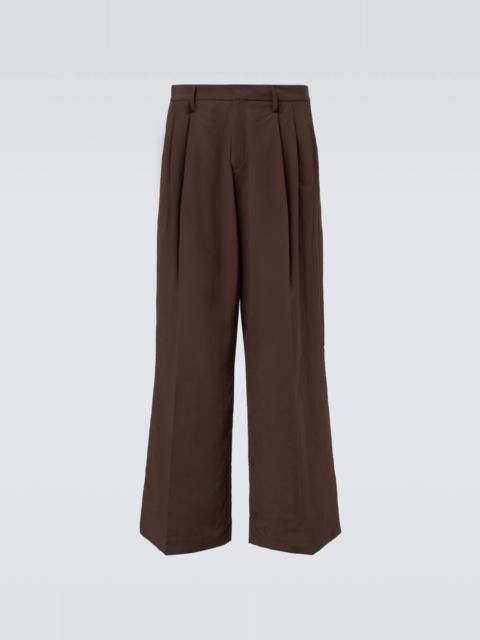 Pleated wide-leg pants