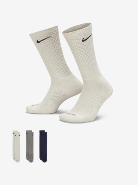 Nike Everyday Plus Cushioned Training Crew Socks (3 Pairs)