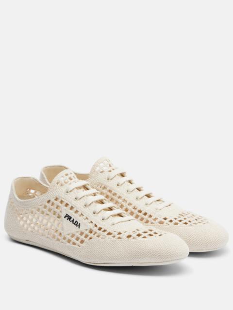 Collapse crochet sneakers