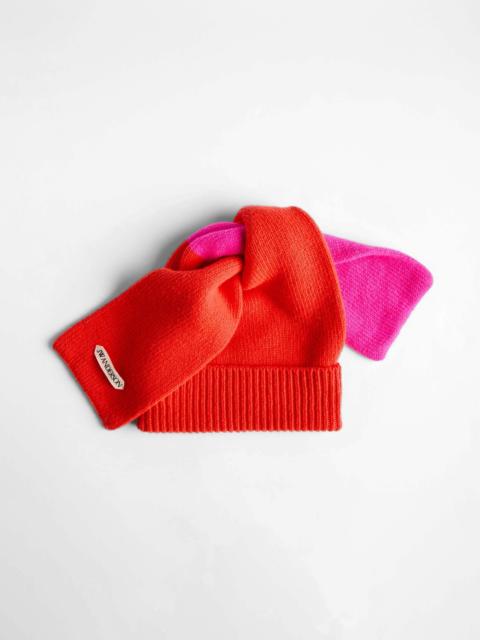 KNOTTED BEANIE HAT IN NEON ORANGE