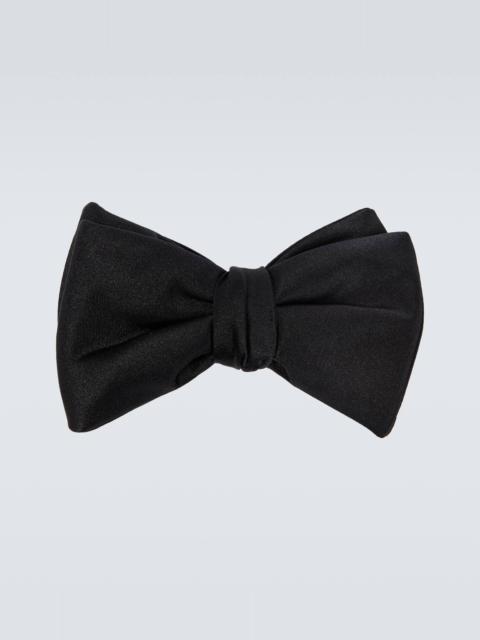 Silk bow tie