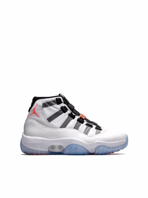 Air Jordan 11 Adapt sneakers