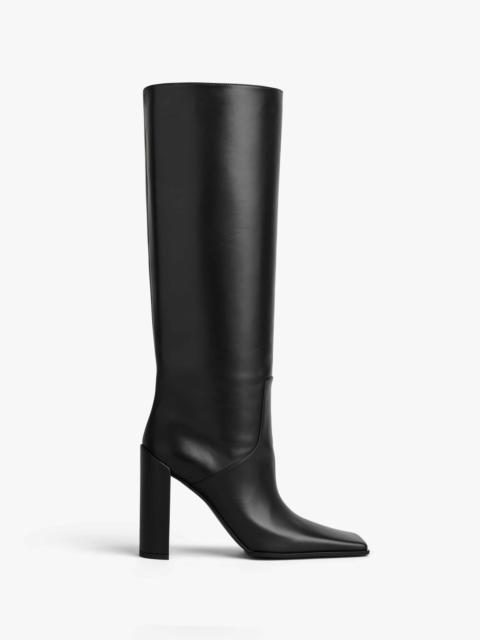 SQUARE KNEE BOOTS IN CALFSKIN