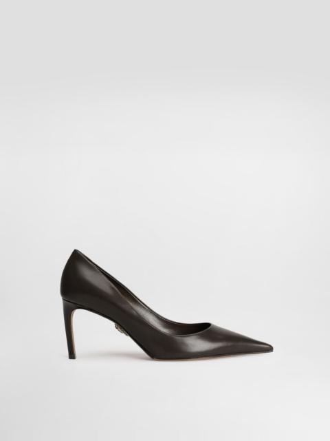 Devotion calfskin pumps