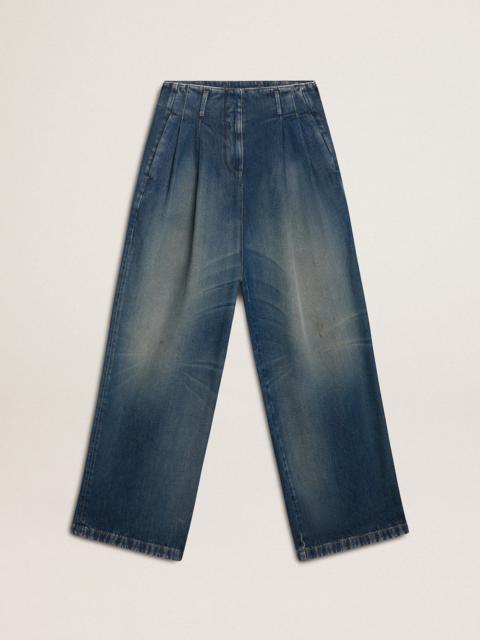 Women’s wide-leg medium wash CNY jeans