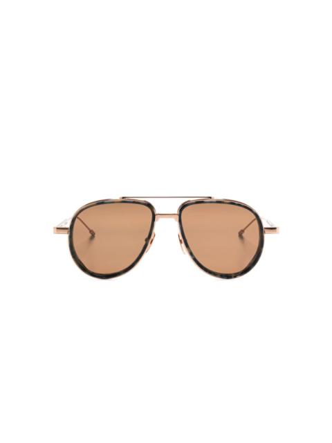 pilot-frame sunglasses