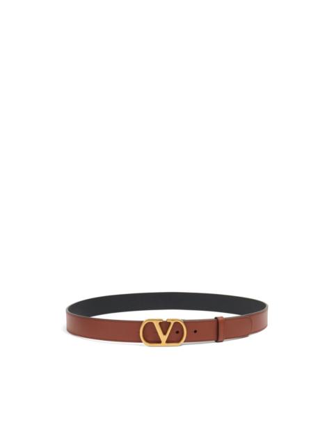 logo-buckle belt