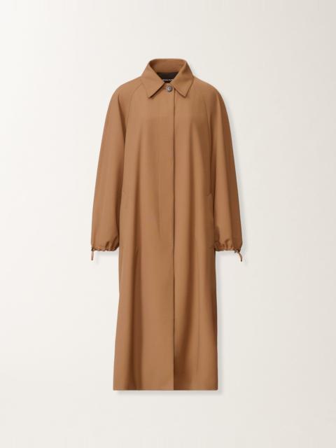 Coat in techno tailoring