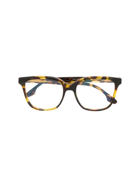rectangular tortoiseshell glasses