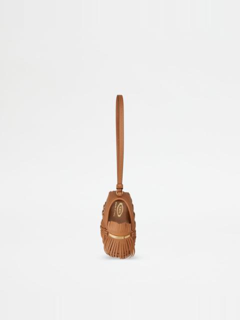 GOMMINO DRIVING SHOE CHARM IN LEATHER - BROWN