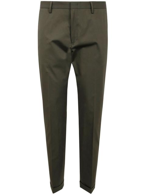 slim-cut trousers