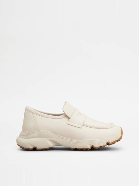 SPORTY LOAFERS IN LEATHER - OFF WHITE