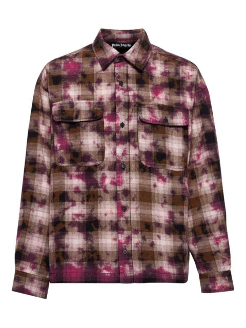 curved-logo check shirt