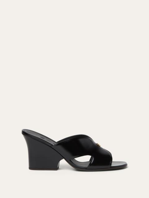 Vera Sandal