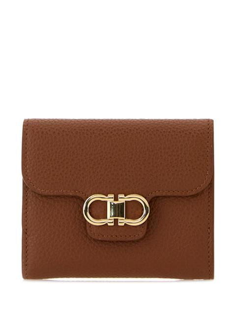 Caramel leather wallet