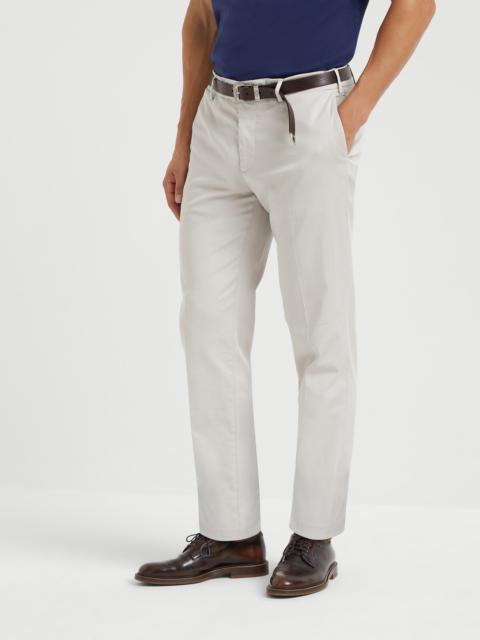 Garment-dyed Italian fit trousers in American Pima comfort cotton gabardine