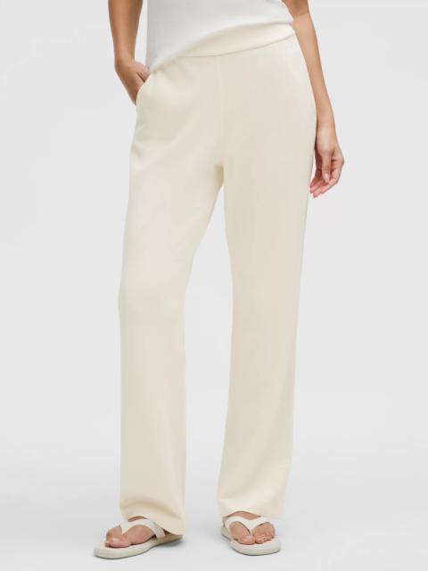 Softstreme High-Rise Straight-Leg Pant *Regular