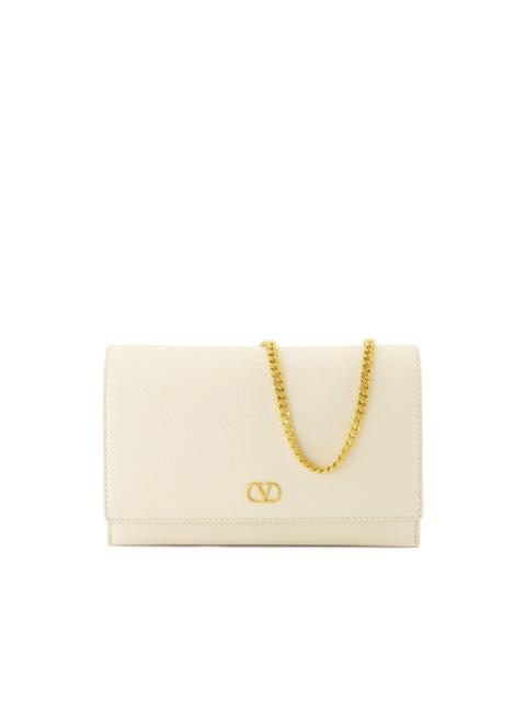 VLogo chain shoulder bag