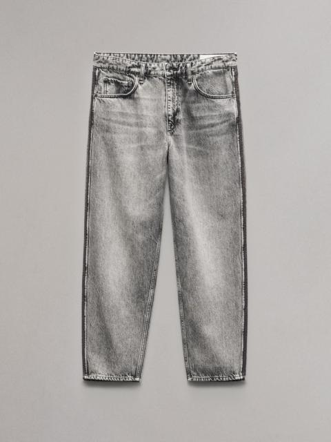 rbTAPER Fit Jean
Authentic Rigid Denim