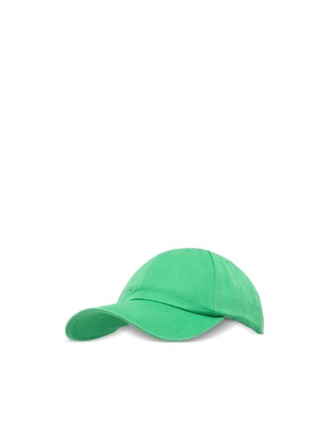 curved-peak cap